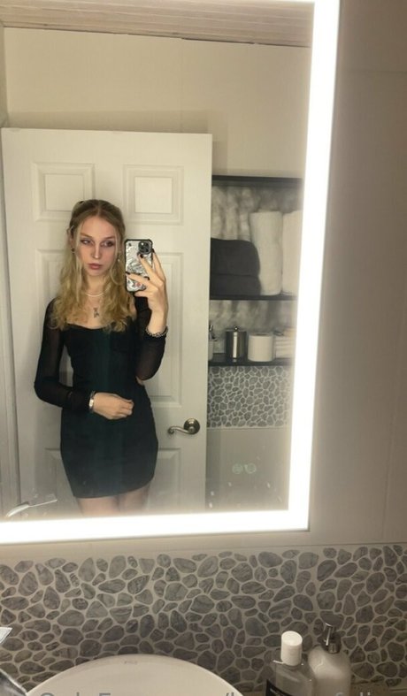 blonde wife onlyfans adult pic