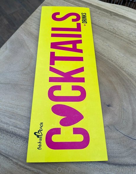 caitydrop nude model pics