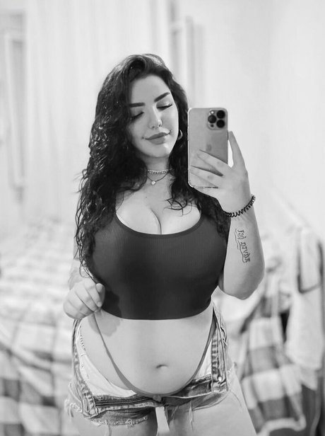 giuliasofiaof erotic pornstar pic