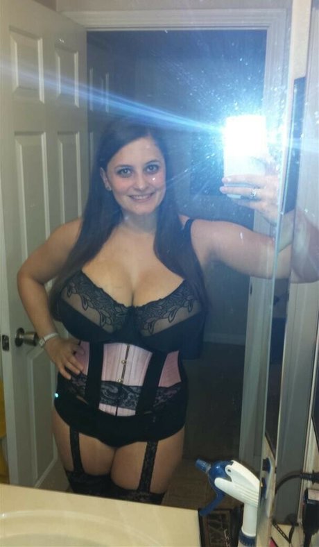 Sundreams90 exclusive pornstar pic