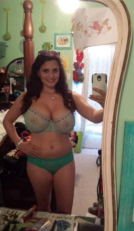 Sundreams90 pornstar beautiful photo