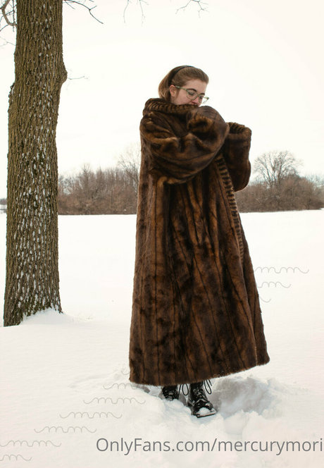 mercurymori model free gallery