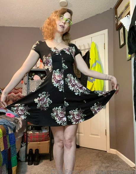 mercurymori hot pornstar image