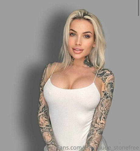 emeraude stonefree model exclusive gallery