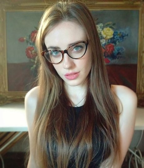 Magui Ansuz erotic model photos