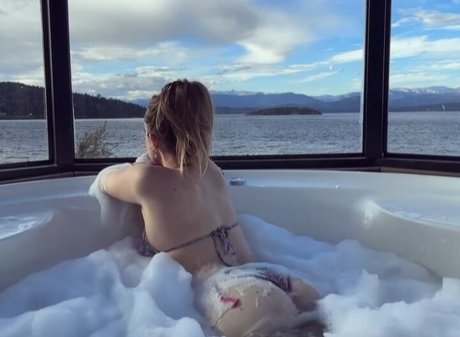 Magui Ansuz exclusive star img