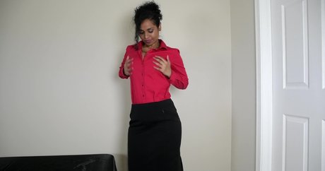 Horny Lily nice actress pics