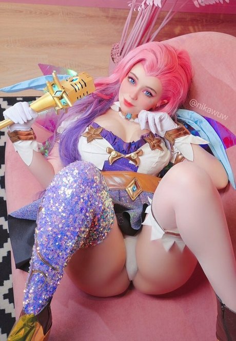 Nikawuw model high quality pictures