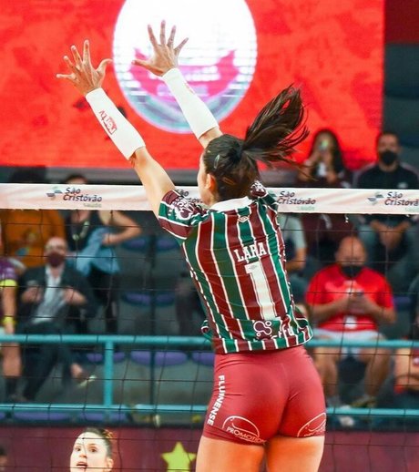 Lara Nobre top model photo