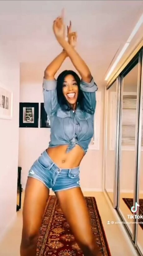 Ainett Stephens pornstar high quality img