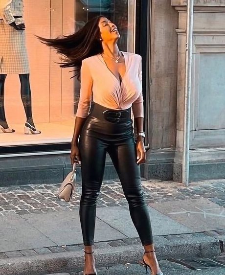 Ainett Stephens pornstar free images