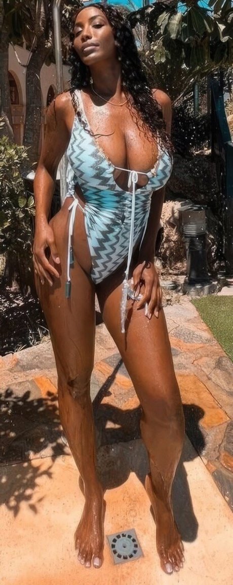 Ainett Stephens hot pornstar images