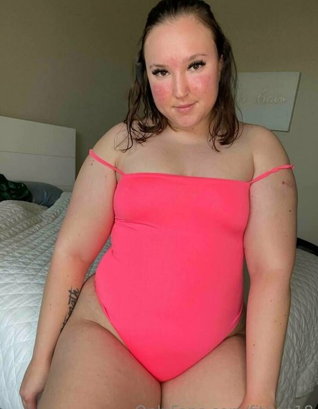 flat chested onlyfans pornos gallery