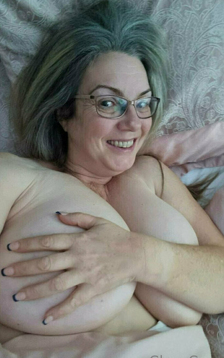 glamgran56 pornstar naked images