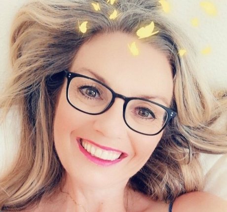 glamgran56 best model img