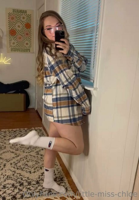 little miss chloe top model img