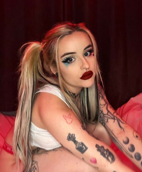 LyleeLylee free actress archive