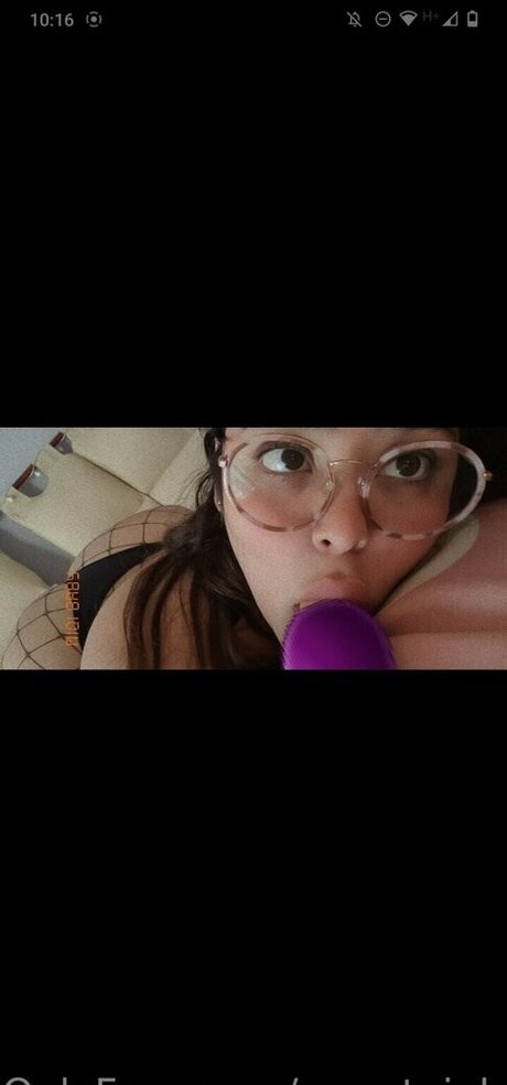 female influencer onlyfans art xxx archive