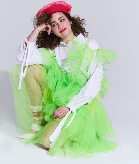 Mary Mouser model art image