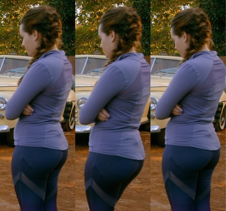 Mary Mouser nude model pics