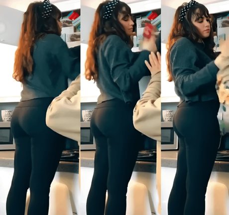 Mary Mouser hot actress photos