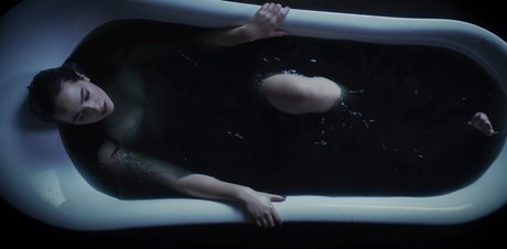 Mary Mouser pornstar high quality pics