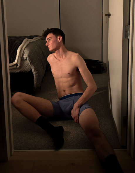 justmax_ star nude img