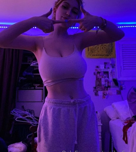 notemilyb nice pornstar picture