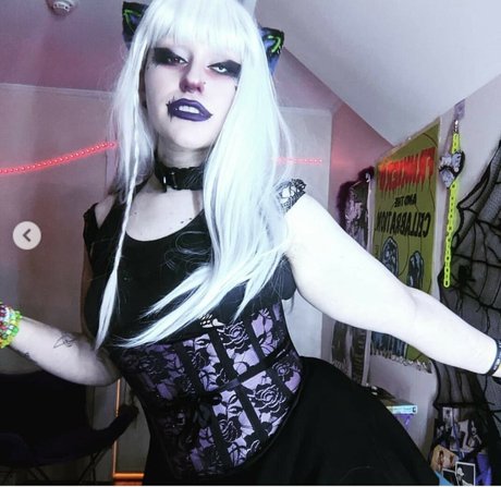 leather leggings onlyfans top images