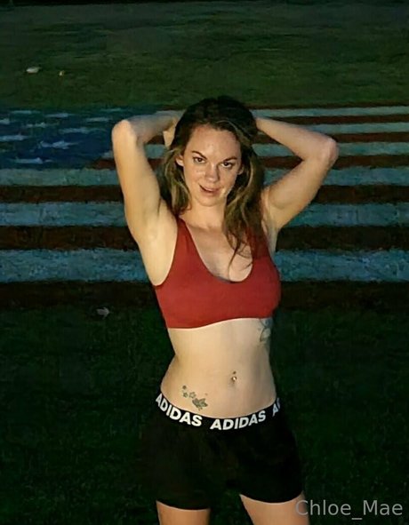 chloe mae star beautiful photo