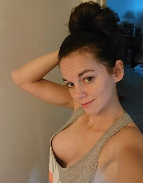 chloe mae free actress images