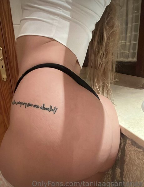 taniiaagsantanaa sex model gallery
