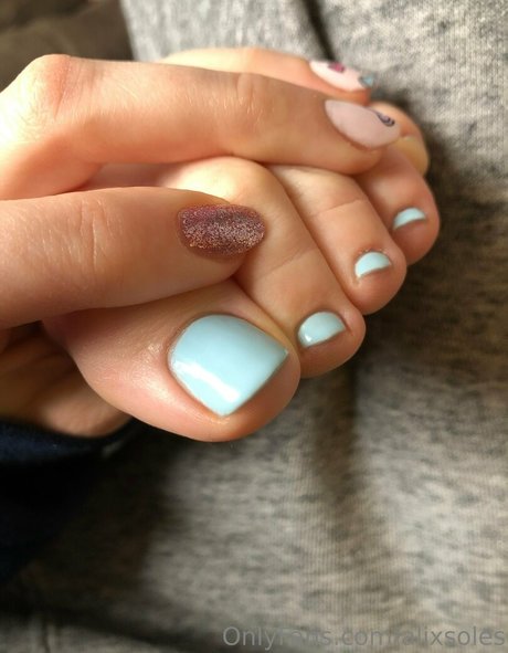 alixsoles art model galleries