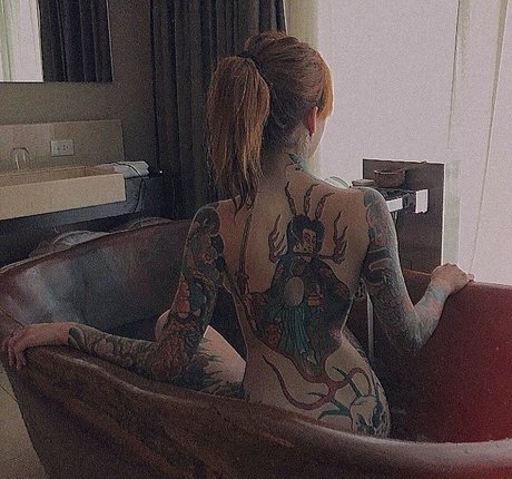 tits onlyfans erotic picture