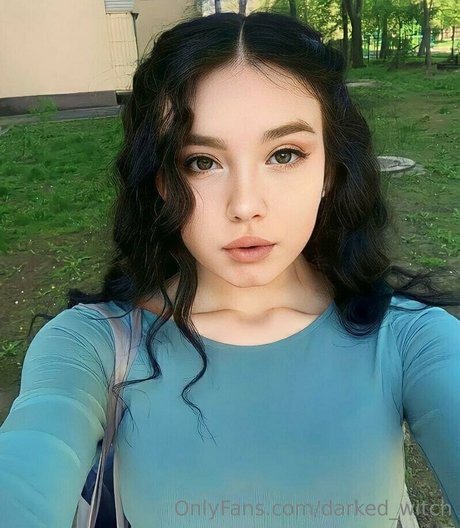 darked witch model nice pictures