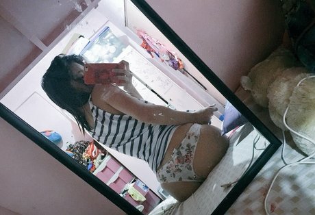 Pinay Gems star adult photos