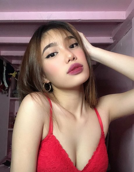 Pinay Gems star nude galleries