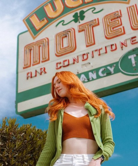 Ana Saia beautiful star pictures