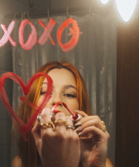 mature wife onlyfans sexy naked pic