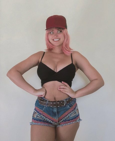 naycfreitas star naked galleries