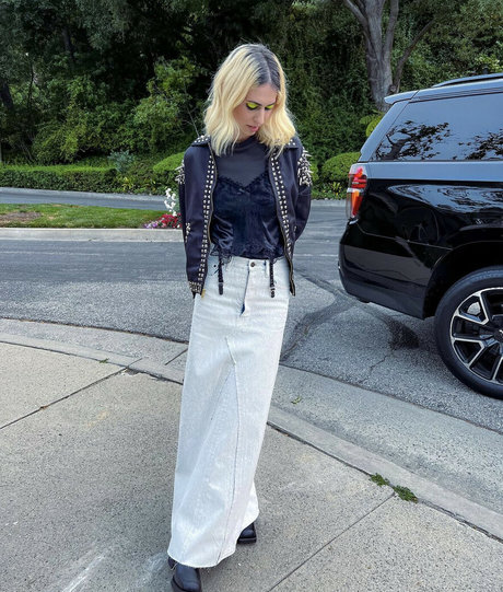 Hila Klein pornstar beautiful archive