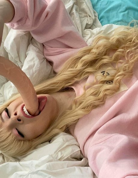 itskenziereeves star porn photos