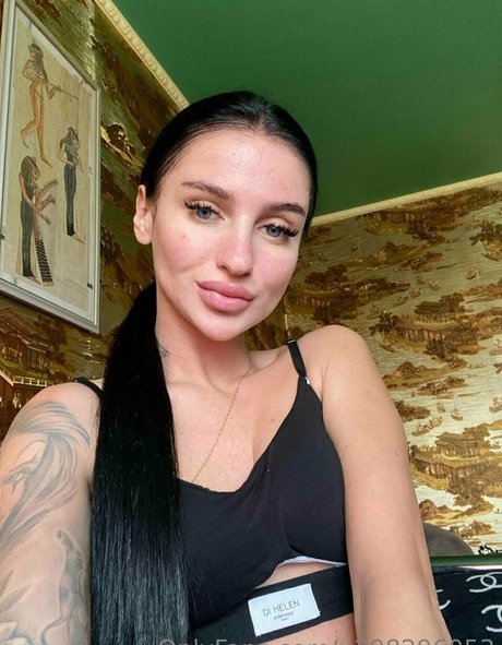 charming megan free actress pictures