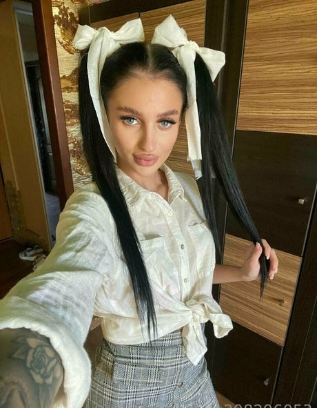 charming megan Profile Photo