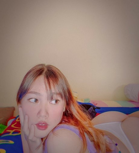 Moji3693 xxx pornstar img