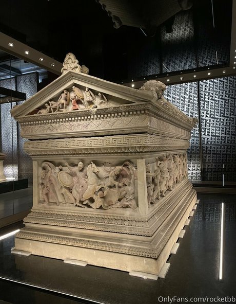 hairy legs onlyfans porno picture