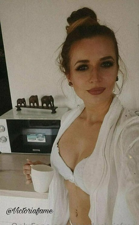 lovelychrisfree pornographic model galleries