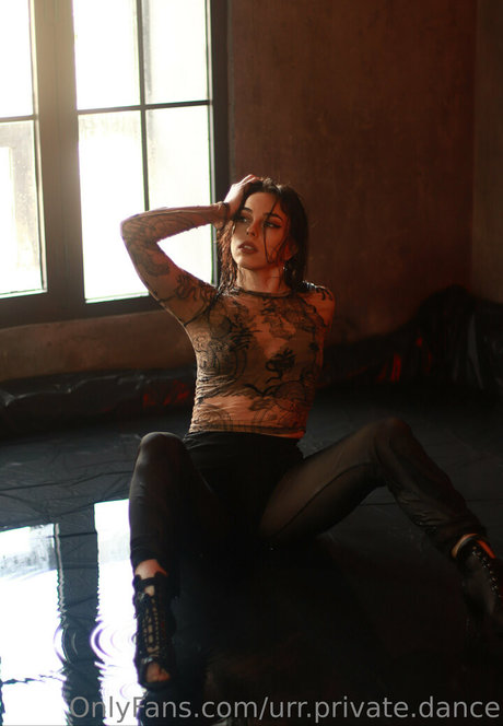 urr private dance best model photo