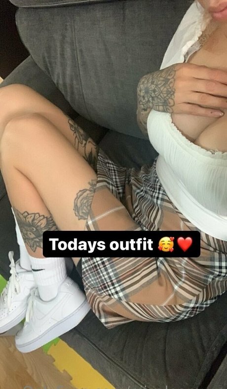 niicoleamy x star sexy image