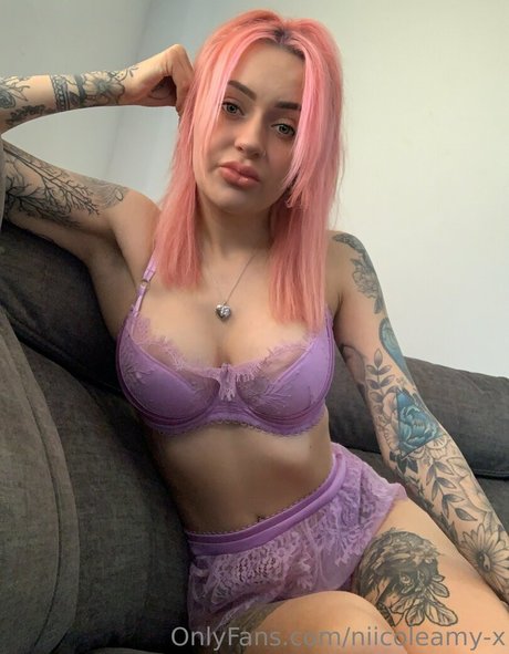 niicoleamy x model adult image